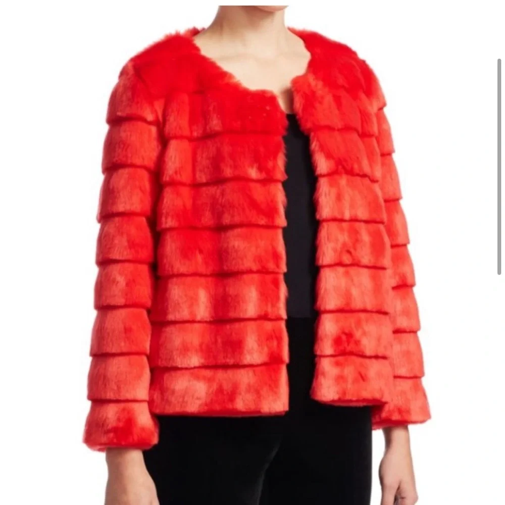 [SCRIPTED] Tiered Faux Fur Jacket in Brilliant Poppy - Picture 3 of 12
